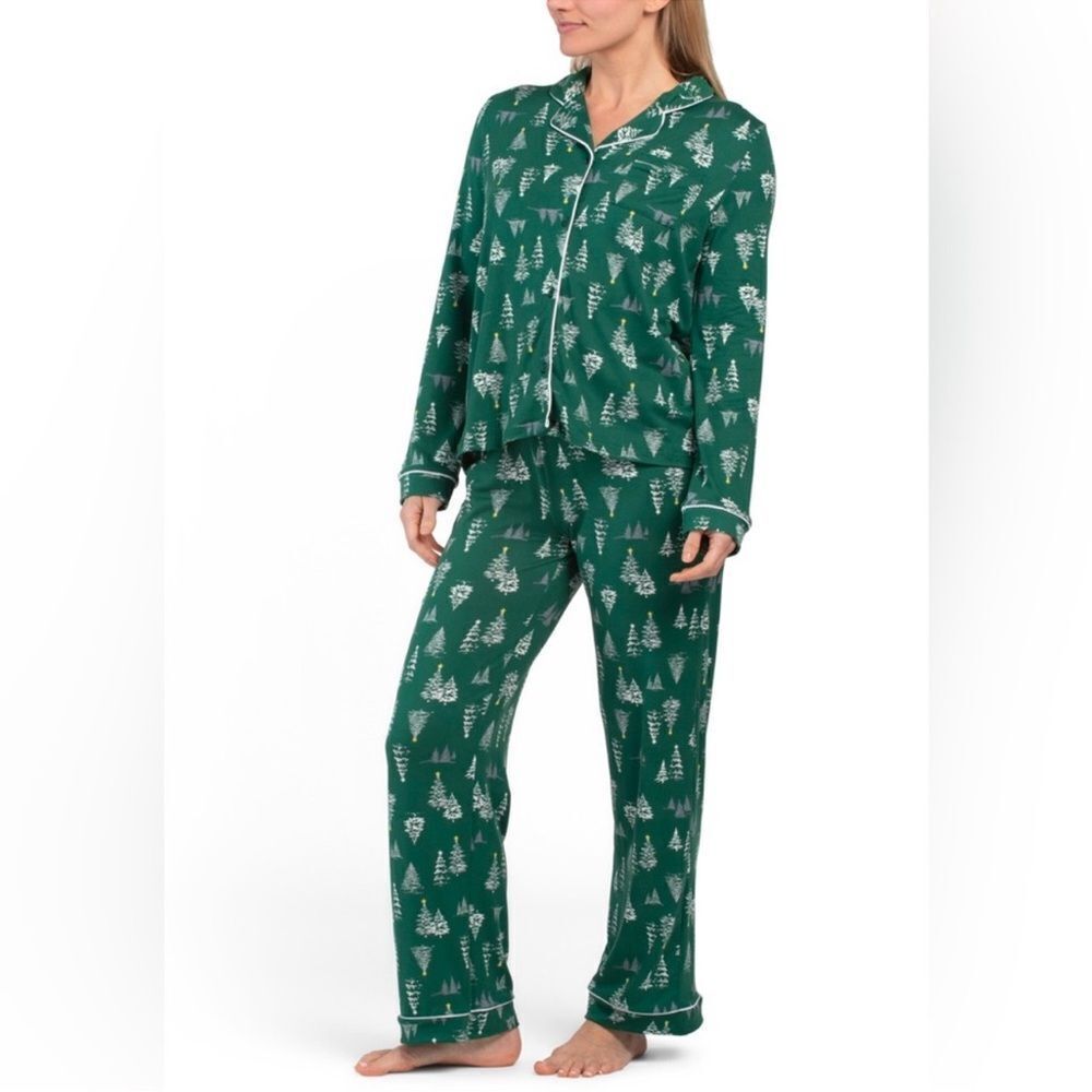 TAHARI Family Matching PJ Winter Green White Pine Christmas Trees Yellow Star